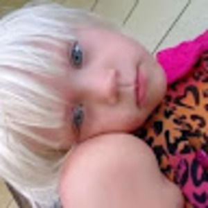 Meet your Posher, Pamela